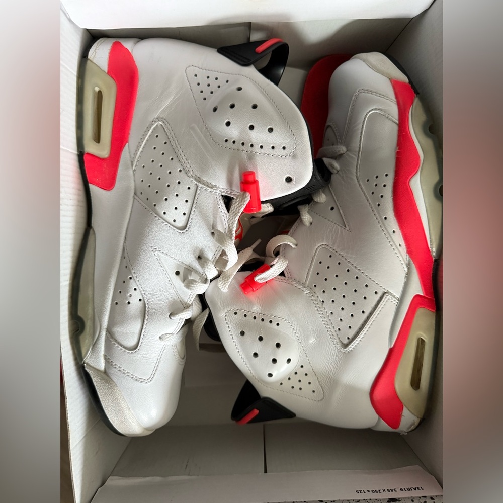 Air Jordan 6 Retro Infrared - Picture 2 of 14